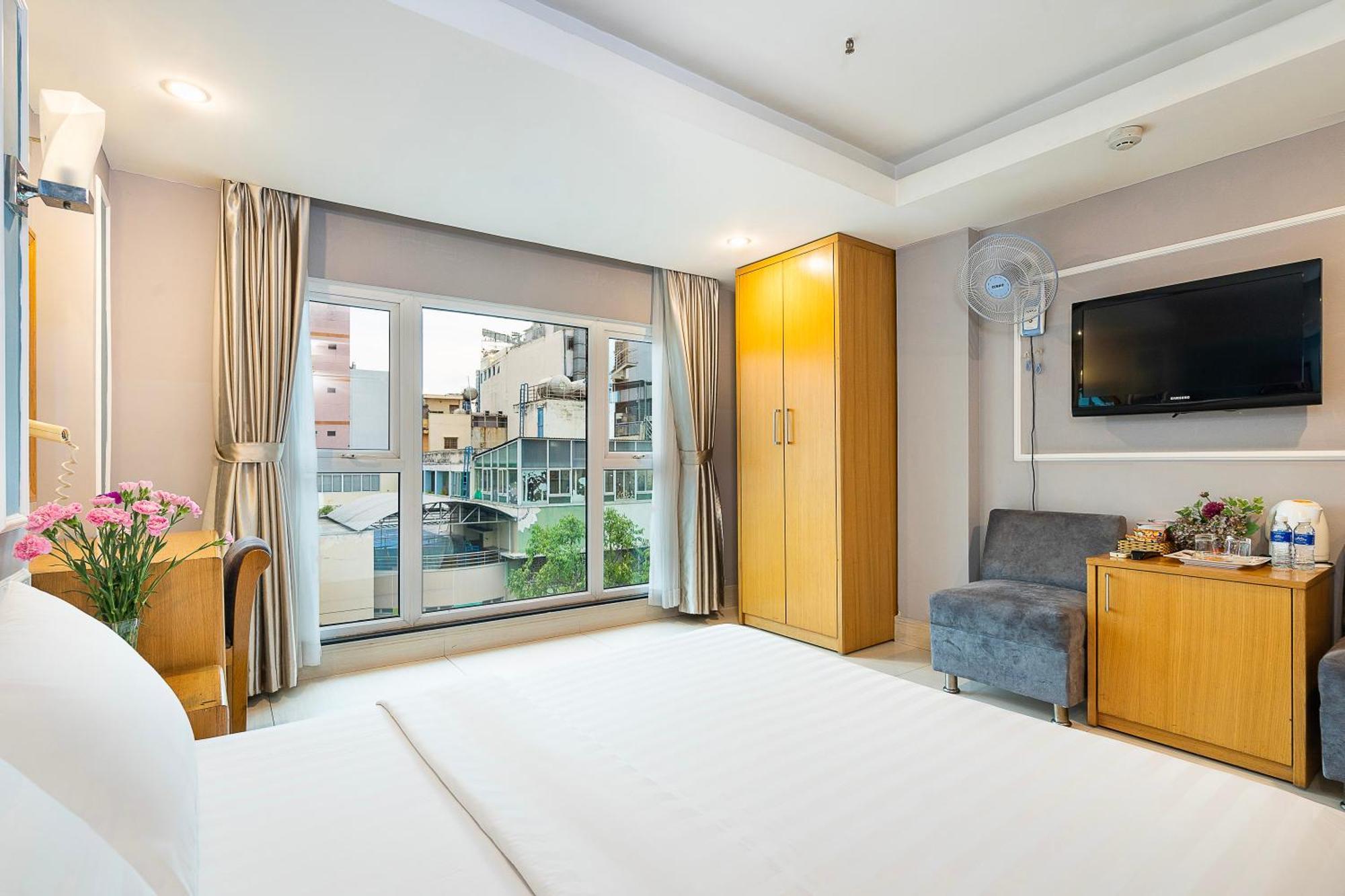 Lucky Star Hotel - Bui Vien Walking Street Bandar Ho Chi Minh Luaran gambar