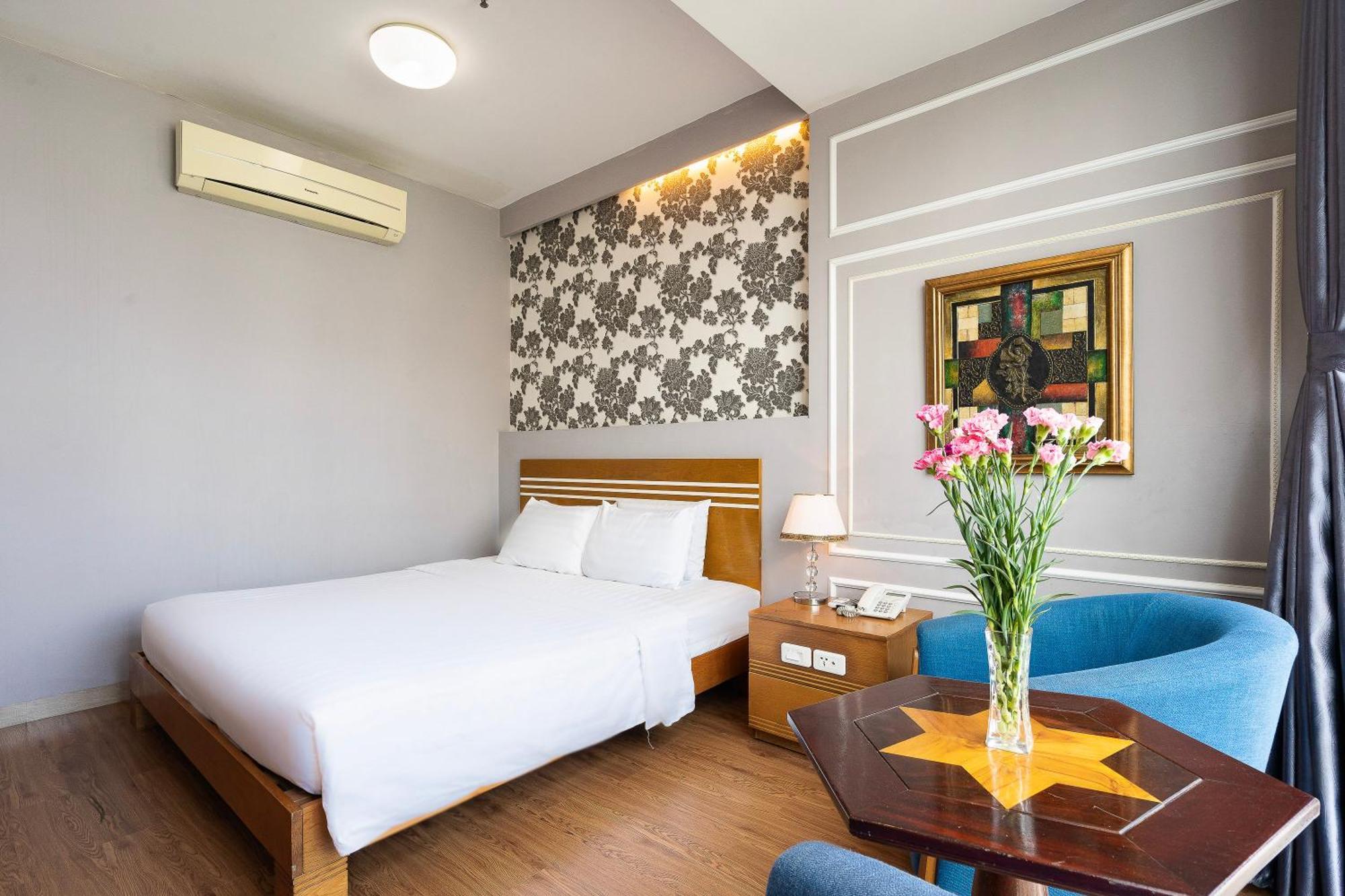 Lucky Star Hotel - Bui Vien Walking Street Bandar Ho Chi Minh Luaran gambar